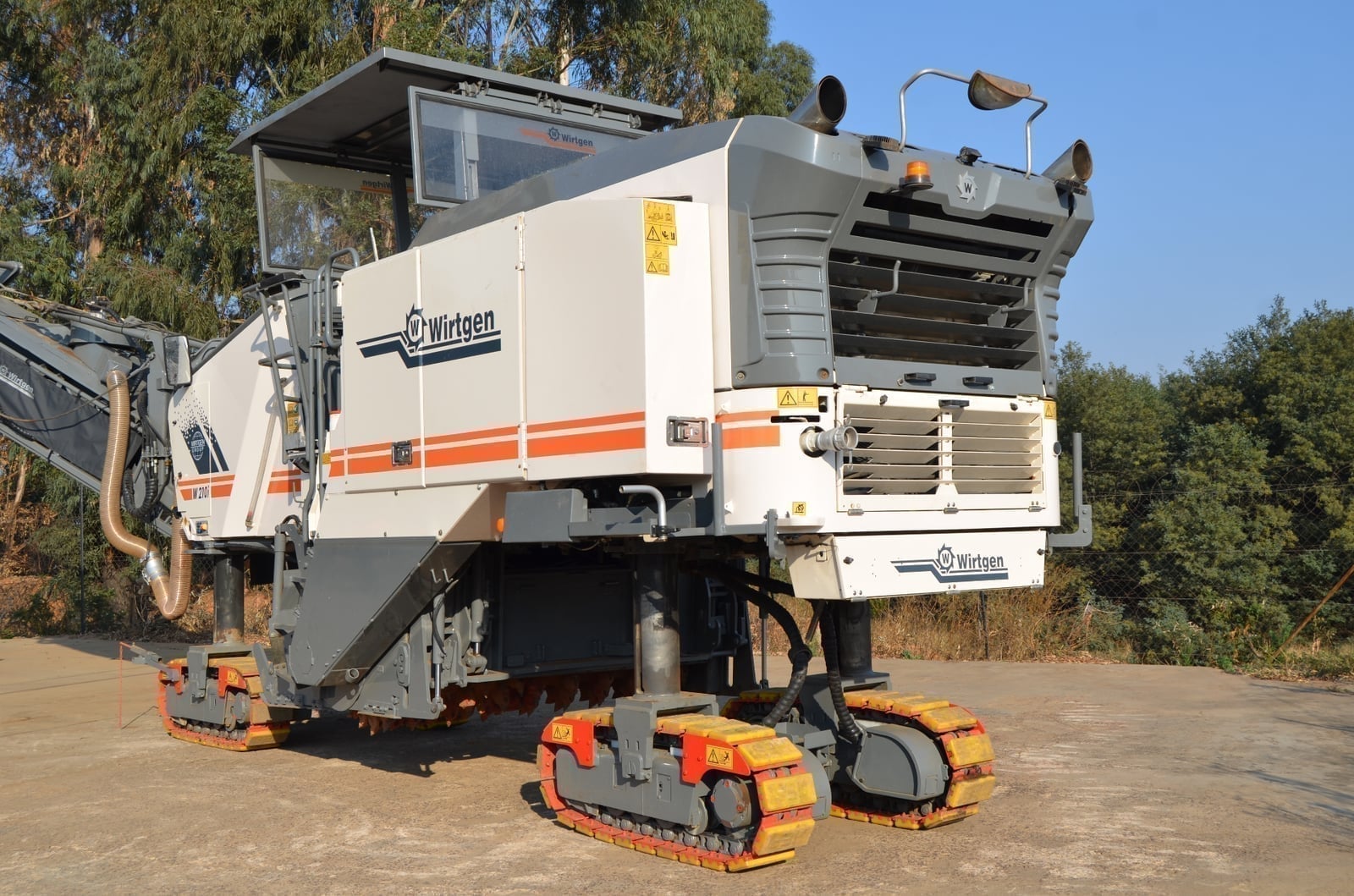 T008 - 2013 Wirtgen W210 - Image 4