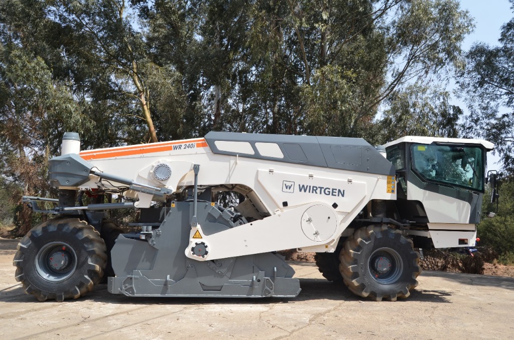 T018 - 2012 Wirtgen WR2400