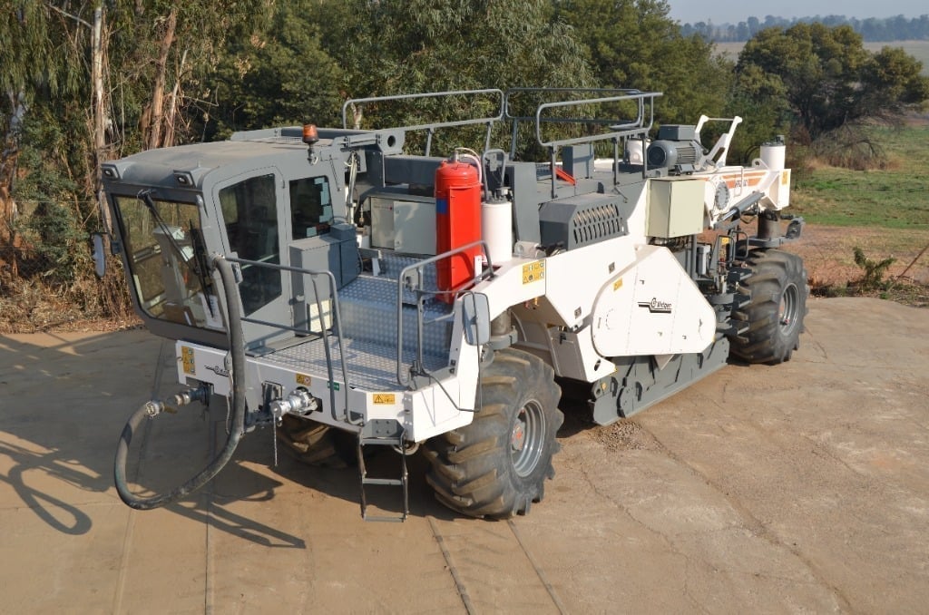 T019 - 2012 Wirtgen WR2400 - Image 1