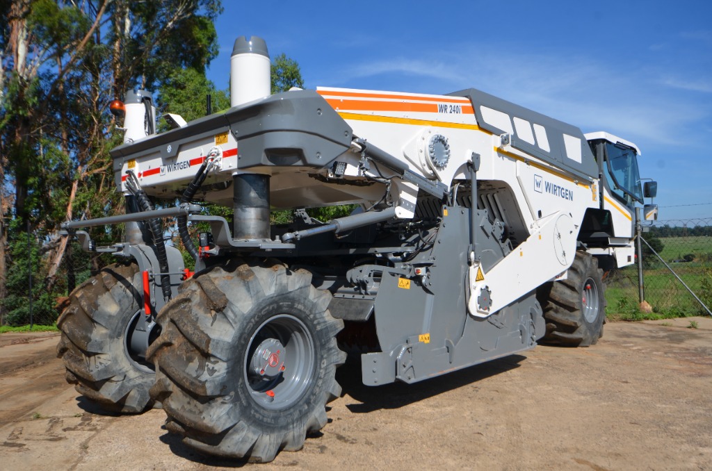 T022 - 2017 Wirtgen WR240i