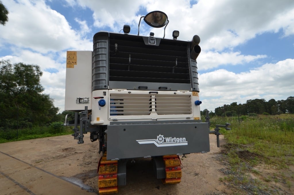 T023 - 2015 Wirtgen W220 - Image 2