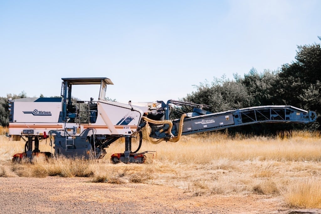 T024 - 2017 Wirtgen W210 - Image 2