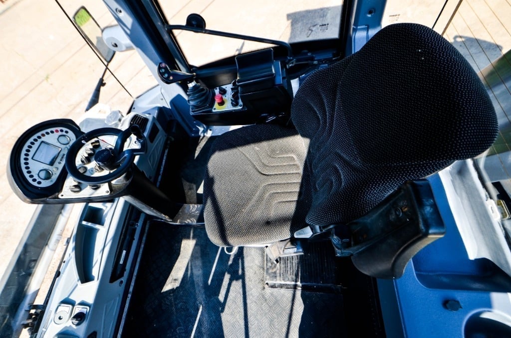 T025 - Bomag BW161 AD-5 - Image 2